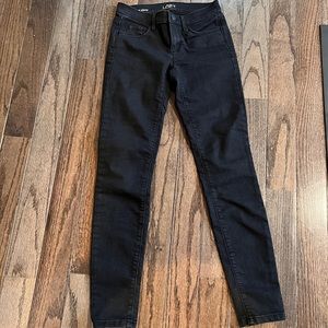 Super skinny model. Mint condition.